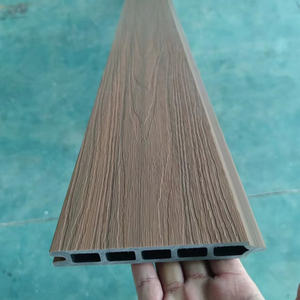 Hiện Đại Châu Âu Chất Lượng Cao WPC Hàng Rào Chống Cháy Composite Ngoài Trời Hội Đồng Quản Trị Chịu Thời Tiết Co-Đùn Không Thấm Nước Hộ Gia Đình - Product Image 1