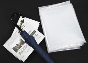 Nouveau design de couverture de <span class=keywords><strong>parapluie</strong></span> en plastique étanche à la pluie transparente longueur complète du <span class=keywords><strong>corps</strong></span> couverture étanche à la pluie <span class=keywords><strong>parapluie</strong></span> complet du <span class=keywords><strong>corps</strong></span> - Product Image 3