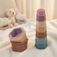 Ensemble de blocs empilables en silicone de qualité alimentaire personnalisable, jouet éducatif sans BPA, respectueux de l'environnement, gobelets hexagonaux sensoriels pour enfants
