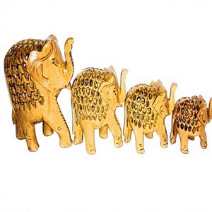 Sculptures d'éléphants en bois de manguier, art populaire fait main, ensemble de 4 pièces pour la décoration intérieure, fournisseur en gros d'Inde - Product Image 1