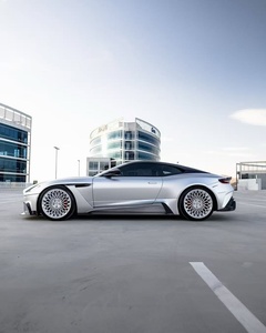 Kit carrozzeria in fibra di carbonio MSY per <span class=keywords><strong>Aston</strong></span> <span class=keywords><strong>Martin</strong></span> DB11: paraurti anteriori e posteriori, minigonne laterali, spoiler cofano, diffusore labbro DB11 - Product Image 4