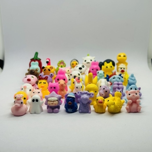 Schrank-Dekorationen aus Kunstharz, Individuelle Weihnachts-Tiermotive für Überraschungsbeutel-Kollektion - Product Image 1