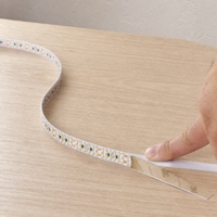 Bande LED OEM 24V 2025 384 LED/m 10mm 3000K Blanc Chaud Ra80 IP20 Longueur Personnalisée Rouleau de 5m Fabricant