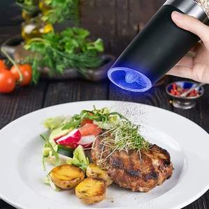 Juego de Molinillo Eléctrico de sal de pimienta con luz LED automática de una mano de grosor ajustable, diseñado por gravedad de silicona alimentado por batería - Product Image 2
