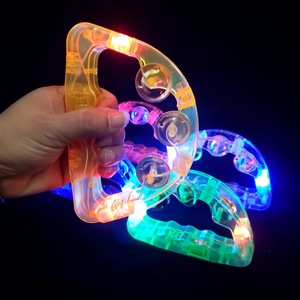Pandero Musical con Luces LED Intermitentes en Forma de Media Luna y 3 Jingles Metálicos para Fiestas, Conciertos, Bodas - Product Image 2