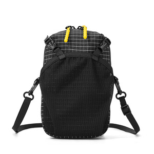 Sac à dos de randonnée 18 pouces avec bretelles réglables et poche pour téléphone, équipement de plein air unisexe - Product Image 1
