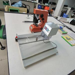 เครื่องวัดความต้านทานการงอแบบดิจิตอล เครื่องทดสอบความแข็งแรงในการงอแห้งของเซรามิกสำหรับงานก่อสร้าง อุปกรณ์ป้องกันการงอ - Product Image 4