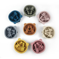 Bol en silicone de qualité alimentaire sans BPA personnalisé en forme d'ours avec un petit ensemble cuillère et fourchette pour bébé, tout-petit, nourrisson