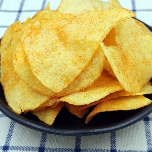 Vente en gros <span class=keywords><strong>de</strong></span> snacks exotiques aux saveurs <span class=keywords><strong>de</strong></span> tomate et BBQ, chips <span class=keywords><strong>de</strong></span> pommes <span class=keywords><strong>de</strong></span> <span class=keywords><strong>terre</strong></span> croustillantes prêtes à manger, fruits et légumes 70g - Product Image 2