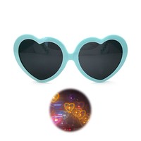 Lunettes de soleil personnalisées OEM en gros de Yiwu avec logo, effet de réfraction en forme de cœur, à prix abordable