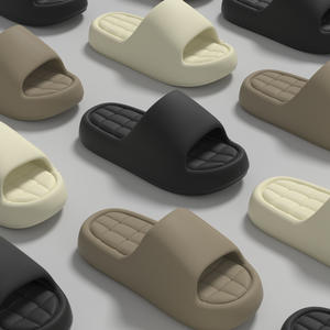 Zapatilla a cuadros con mensaje informal suave y cómoda para mujer - Product Image 2