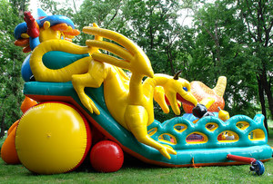 Parque Infantil Inflable Gigante con Temática de Cuentos de Hadas, Castillo Inflable con Tobogán y Laberinto para Niños, Uso Comercial - Product Image 3