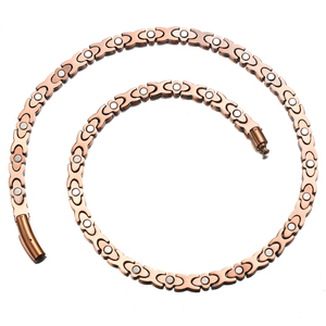 قلادة عصرية مطلية بالنحاس العتيق مع زركون على شكل ورقة البرسيم، سلسلة للجنسين مناسبة للذكرى السنوية - Product Image 5