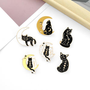 Pin Enamel Motif Kucing Bulan Hitam, Kartun Lucu, Lencana Fashion, Hiasan Pakaian, Tas, Topi, Perhiasan, Hadiah Kenang-kenangan untuk Anak-anak dan Teman - Product Image 3