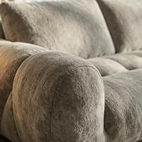 Canapé nuage monoplace en velours chenille crème français avec structure en bois, mousse haute densité, pour salon, appartement, location, style vintage