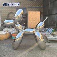 WONDECOR Grande sculpture extérieure abstraite en acier inoxydable chien ballon en métal