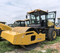 Compacteur à tambour unique haute performance XS265 de 26 tonnes avec une charge linéaire statique de 784 N/cm pour le compactage de roches et de sols