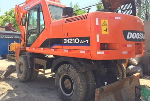 Excavatrice sur chenilles Doosan DH210W-7 d'occasion à vendre, état parfait, origine Corée du Sud, moteur inclus, modèle 2018, 1 an - Product Image 6