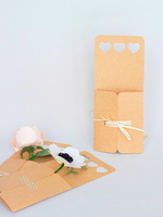Sac en papier pour bouquet de conception conique haut de gamme, grande fenêtre transparente, poignée en cordon souple, parfait pour la présentation en magasin de fleuristes