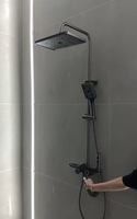 Ensemble de douche thermostatique haut de gamme en laiton poli avec barre coulissante et jet de pulvérisation, à poignée unique et finition céramique