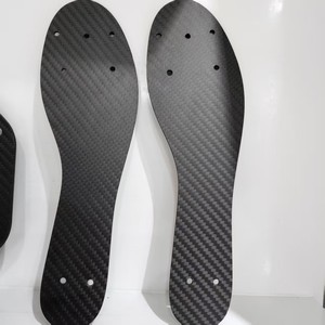 Application industrielle durable Plaques en fibre de carbone recyclées à motif carré pour une utilisation structurelle composite - Product Image 4