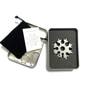 Copo de nieve Multiherramienta 18-en-1 Copo de nieve de acero inoxidable Potable Multi herramienta Llavero Herramienta Gadgets <span class=keywords><strong>para</strong></span> viajes al aire libre Camping - Product Image 5