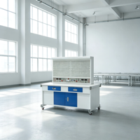 Plan de travail pour la formation professionnelle d'électriciens de base, avec panneau perforé en acier, pour projets de laboratoire