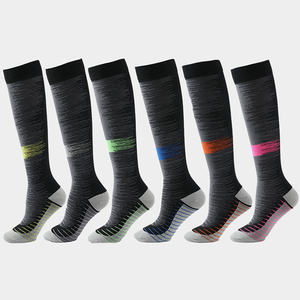 Chaussettes de cyclisme BiLu à faible MOQ, multicolores, montantes, respirantes, anti-humidité, pour hommes, pour le cyclisme sur route et VTT - Product Image 1