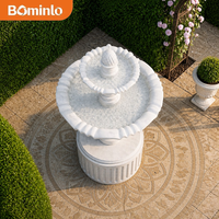 Fontaine de jardin en marbre blanc à 3 niveaux avec finition ananas sculptée à la main, pour décoration extérieure d'hôtels, villas et cours.