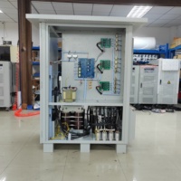200KVA Convertisseur de fréquence variable triphasé à monophasé 40-499.9Hz Stabilisateur d'alimentation triphasé haute tension 40-499.9Hz