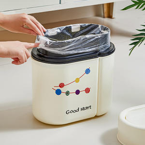 ถังขยะลายการ์ตูนน่ารัก รูปทรงตัว D ฝาปิดแบบ Snap On ป้องกันกลิ่น สำหรับใช้ในบ้าน ห้องครัว ห้องน้ำ น้ำหนัก 700 กรัม รุ่น LJT03 - Product Image 2