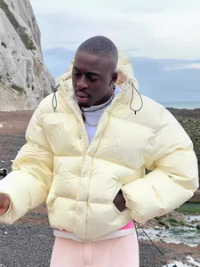 Ventes en gros de vestes matelassées en nylon noir réversible de haute qualité, fabriquées aux États-Unis, avec rembourrage en duvet de canard pour l'hiver - Product Image 5