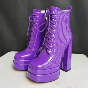 Nuevo estilo, material brillante de patente, punta cuadrada, <span class=keywords><strong>plataforma</strong></span> de doble capa, <span class=keywords><strong>botas</strong></span> de tacón alto, botines con <span class=keywords><strong>cordones</strong></span> para mujer - Product Image 1