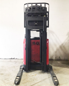 Chariot électrique Raymond Reach 740 DR32TT avec une capacité de 3200 lb - Product Image 4