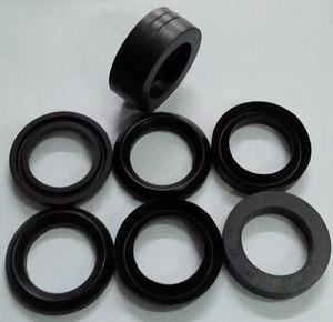 Multi-Lip V-Type NBR FKM Joint d'étanchéité résistant à l'huile Kit d'étanchéité hydraulique V-Cup pour tige de piston de haute qualité - Product Image 1