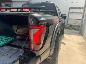 Kit carrosserie pour <span class=keywords><strong>Ford</strong></span> <span class=keywords><strong>F150</strong></span> 2015-2020, transformation en F-150 <span class=keywords><strong>Raptor</strong></span> 2024, kit carrosserie de haute qualité, pare-chocs, phares LED, feux arrière, marchepieds latéraux - Product Image 5