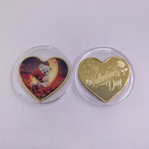 Moneda <span class=keywords><strong>de</strong></span> Metal Personalizada con Forma <span class=keywords><strong>de</strong></span> Corazón, Monedas Conmemorativas del Día <span class=keywords><strong>de</strong></span> San Valentín, Moneda <span class=keywords><strong>de</strong></span> <span class=keywords><strong>Oro</strong></span> <span class=keywords><strong>de</strong></span> Metal con Oso y Rosa Roja para Enamorados - Product Image 4