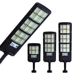 Lampe solaire de rue Rongke Lighting 200W à trois côtés, grand angle, éclairage extérieur à détection de mouvement pour cour - Product Image 2