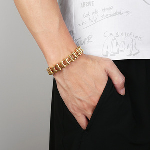 Nouveaux bracelets punk plaqués or, bijoux pour <span class=keywords><strong>homme</strong></span>, acier inoxydable, <span class=keywords><strong>bracelet</strong></span> chaîne <span class=keywords><strong>de</strong></span> motard, bijoux pour <span class=keywords><strong>homme</strong></span>, chaîne <span class=keywords><strong>de</strong></span> moto - Product Image 4