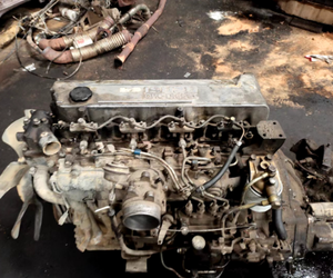 Nhật Bản Gốc 4HF1 Sử Dụng Động Cơ Xe 4 Xi Lanh Thứ Hai Tay Động Cơ Để Bán - Product Image 3