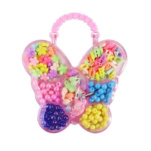 Kits de Bijoux DIY en Plastique Non Toxique pour Enfants en Gros - Boîte de Rangement Artisanale de Perles Animaux de Dessin Animé (Papillon/Unicorn/Lapin) pour la Création Fine - Product Image 5