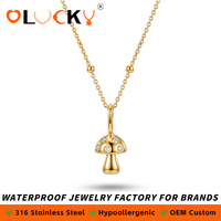Collier pendentif champignon ludique en acier inoxydable plaqué or 18 carats avec cristaux pavés, étanche, personnalisé LUCKYJIU pour femmes
