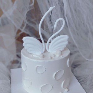 White And Black Swan Cake Toppers Soft Vinyl Round Reusable For Birthday Valentine'S Day Qixi Festival Decorations - Product Image 5