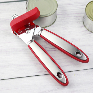 Ouvre-boîte manuel robuste en acier inoxydable avec poignée antidérapante en plastique et lame tranchante en métal pour une prise en main optimale - Product Image 1