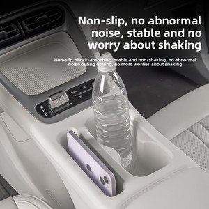 Alfombrilla protectora antideslizante de silicona y caja de almacenamiento adecuadas para pegatinas y decoraciones interiores del coche Geely Xingyue modelo EX2. - Product Image 3