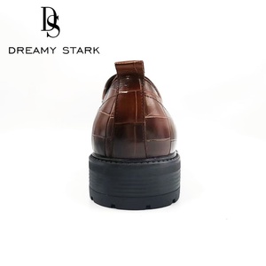 Chaussures habillées italiennes pour hommes Dreamy Stark 2023, en cuir de vachette, nouveau design tendance, faites à la main, pour affaires et mariages, avec boîte, paiement T/T - Product Image 5