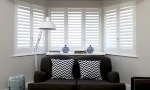고급 화이트 PVC 농장 셔터 호주 욕실 침실 차양 창 셔터 방수 셔터 창