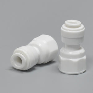Conector para Purificador de Agua, 2 Entradas, Rosca Interna, Material Plástico POM, para Máquina de Agua Pura, Unidad de Ultrafiltración - Product Image 1