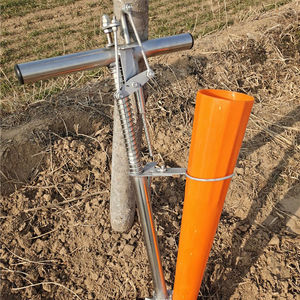 Venta al por mayor eficiente portátil pequeño Manual cebolla sandía plántulas trasplantadora vegetal plántulas máquina de plantación - Product Image 6