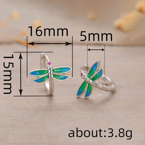 Pendientes de libélula para mujer, pendientes de uso diario con forma de insecto Mori, accesorios para las orejas con estilo fresco y natural. - Product Image 5
